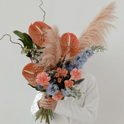 Букет с французской розой и антуриумом